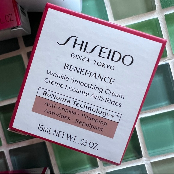 Shiseido 5 piece large sample bundle BENEFIANCE ULTIMUNE and more - Picture 2 of 6